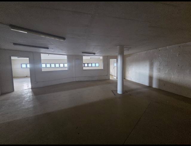 1,616M² WAREHOUSE TO LET IN GLEN ANIL
